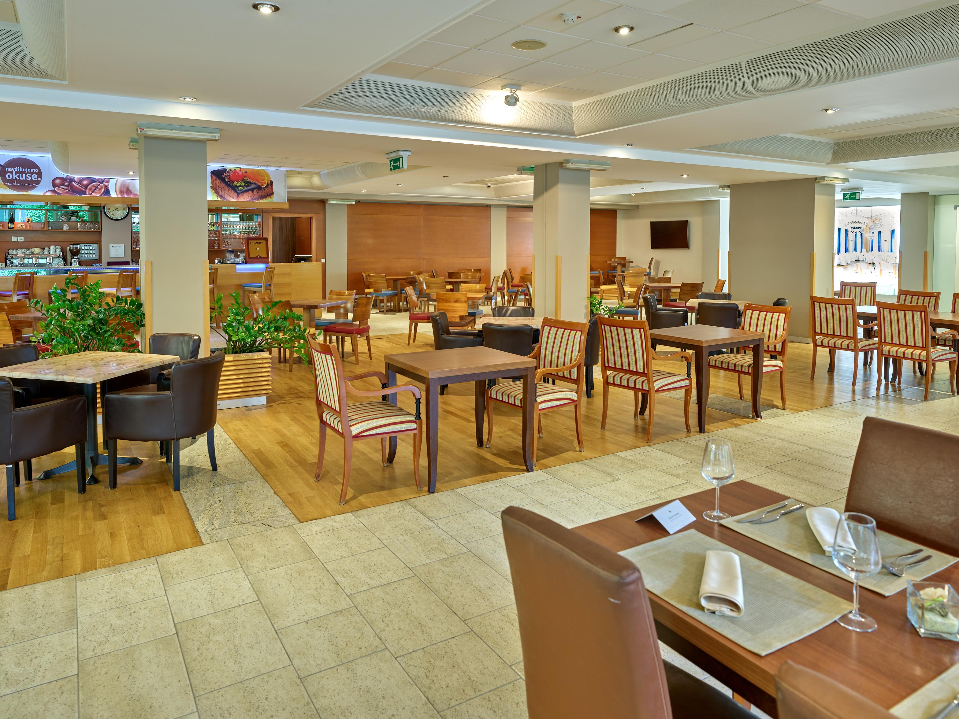 Hotel Vita - Terme Dobrna Exteriör bild